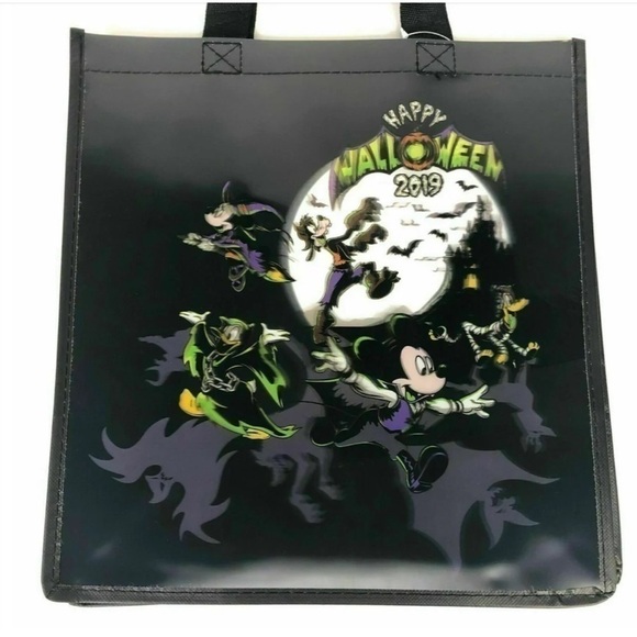 NWT 2019 Disney Parks Halloween Mickey Tote Reusable Bag Point Me To The Candy - Picture 3 of 7